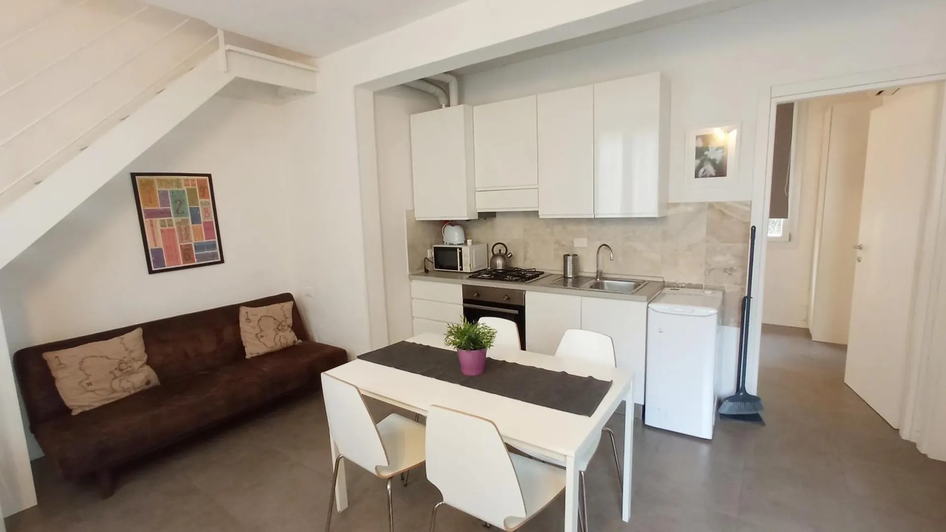 Casa Vacanze Francesco Floransa 0*,